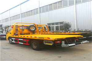 沈丘附近拖车救援搭电