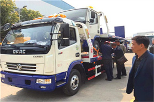 沈丘汽车道路救援拖车价格